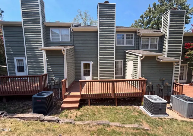 5th image of 102 Old Maple Ln, Durham, NC 27713 | MLS# 10184038