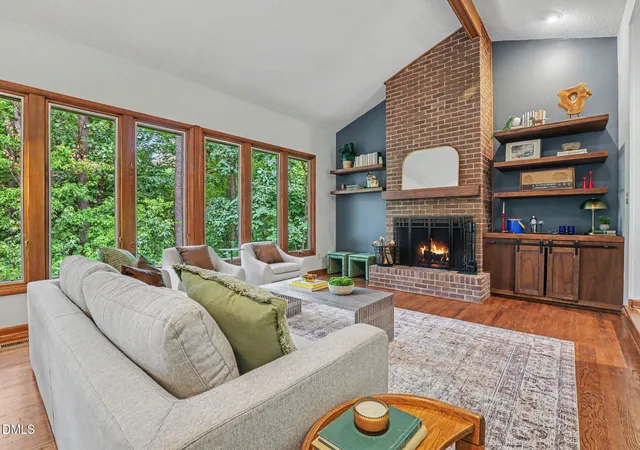 4th image of 625 Kensington Dr, Chapel Hill, NC 27514 | MLS# 10185402