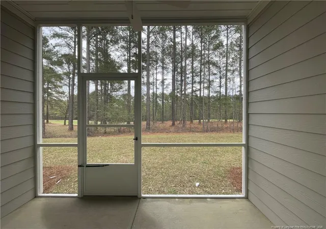 2nd image of 260 Gallery Dr, Spring Lake, NC 28390