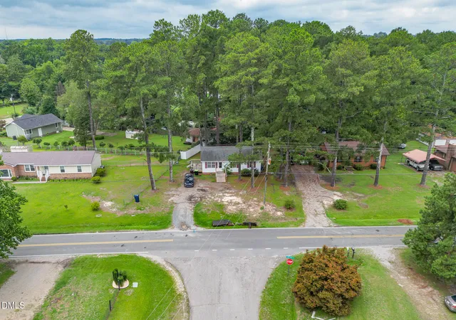 Photo 1 of Single family home for sale at 2812 Cemetery Rd, Sanford, NC 27332 | MLS# 10184075 | Listing updated on 2026-08-03