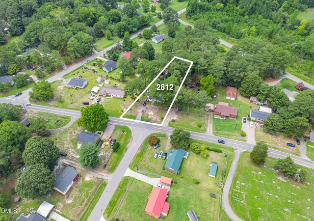 Photo 3 of Single family home for sale at 2812 Cemetery Rd, Sanford, NC 27332 | MLS# 10184075 | Listing updated on 2026-08-03