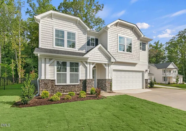 Photo 2 of Single family home for sale at 68 Knotts Loop, Lillington, NC 27546 | MLS# 10185480 | Listing updated on 2026-09-04