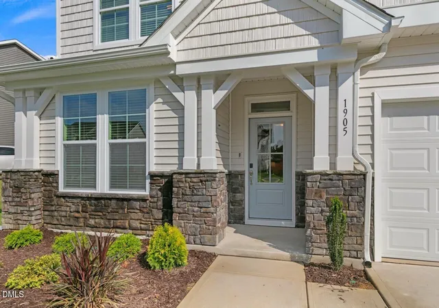 Photo 4 of Single family home for sale at 68 Knotts Loop, Lillington, NC 27546 | MLS# 10185480 | Listing updated on 2026-09-04