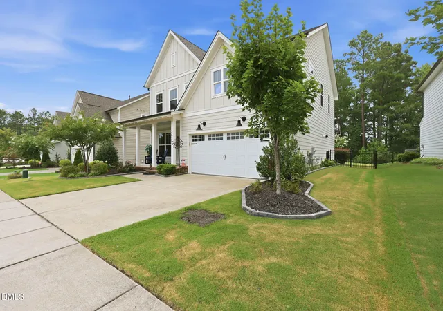 3rd image of 2629 Impulsion Dr, New Hill, NC 27562 | MLS# 10185124