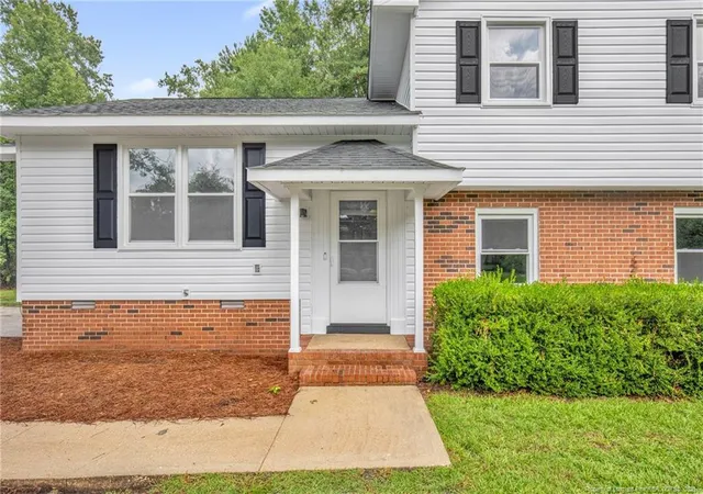 Photo 2 of Sale Pending at 76 Robin Rd, Lumberton, NC 28358 | MLS# 767090 | Listing updated on 2026-08-28