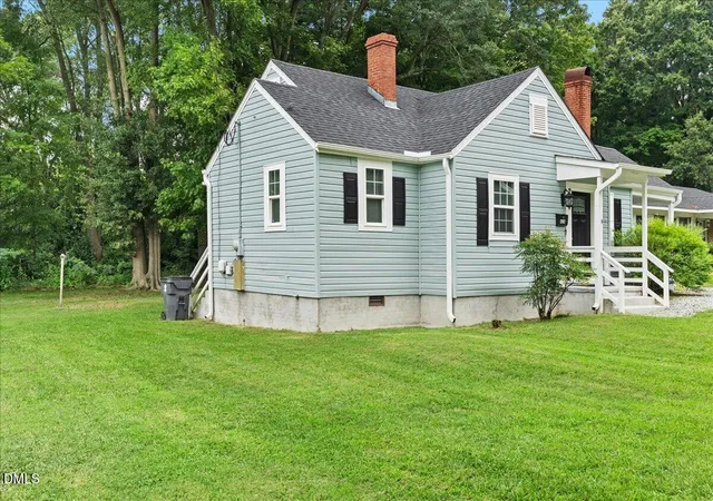2nd image of 426 Mitchell St, Henderson, NC 27536 | MLS# 10184123