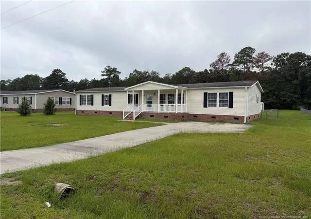 Photo 3 of Manufactured home for sale at NC | 584 Red Oak Farm Rd,NC 28392 | MLS# 767106 | Listing updated on 2026-09-01