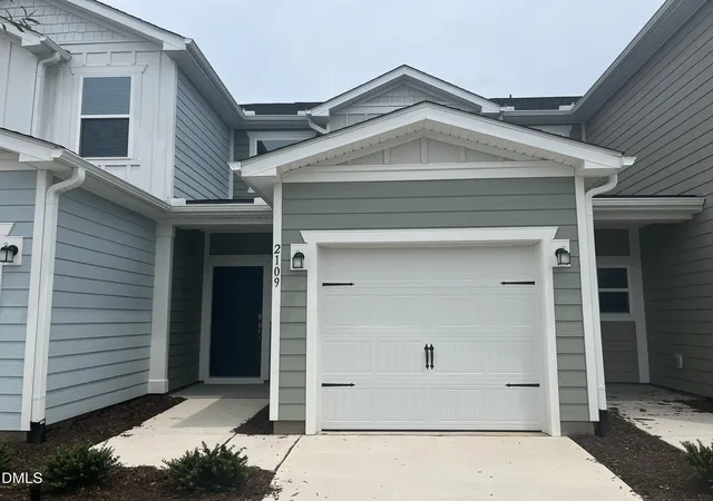 2nd image of 2109 Oakdale Dr, Durham, NC 27703 | MLS# 10184412