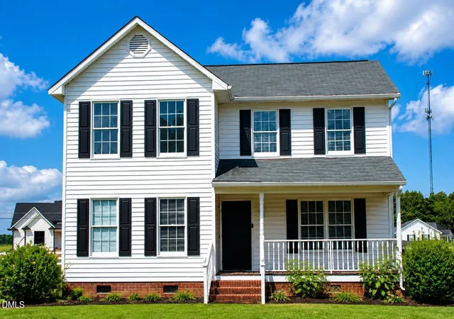 1st image of 105 Carriage Ct, Dunn, NC 28334 | MLS# 10184167