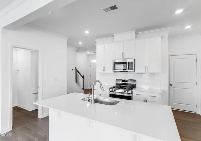 3rd image of 1045 Red Finch Wy, Angier, NC 27501 | MLS# 10184226