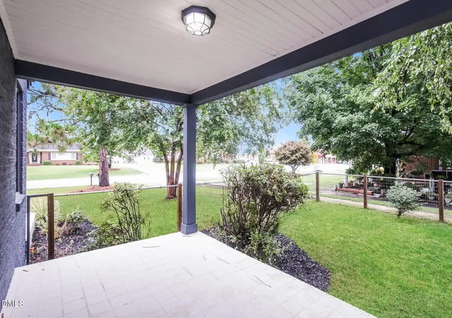 5th image of 306 Fayetteville St, Newton Grove, NC 28366 | MLS# 10185544