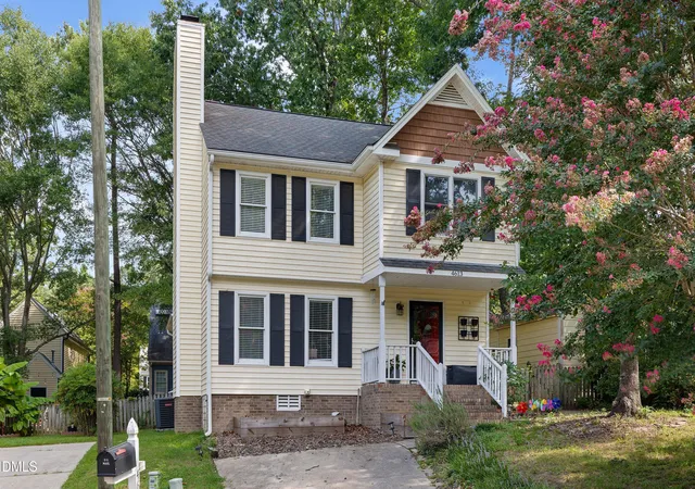 Photo 1 of Single family home for sale at 4613 Ellsmere Ln, Raleigh, NC 27604 | MLS# 10186682 | Listing updated on 2026-08-23