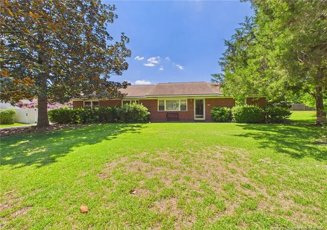 Photo 3 of Single family home for sale at 1815 Sunnyside Cir, Fayetteville, NC 28305 | MLS# 767125 | Listing updated on 2026-09-11