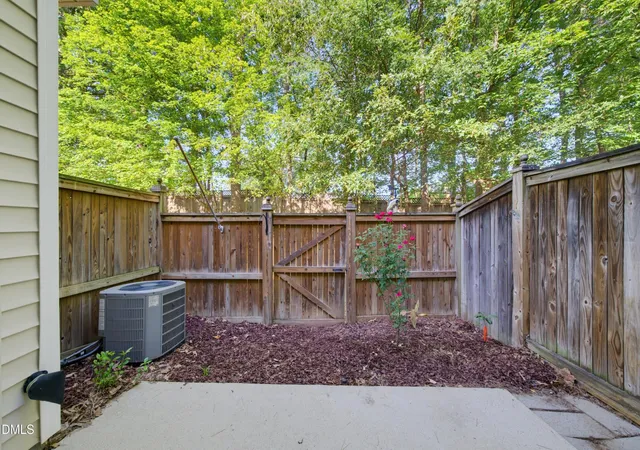 25th image of 1610 Brook Fern Wy, Raleigh, NC 27609 | MLS# 10187591