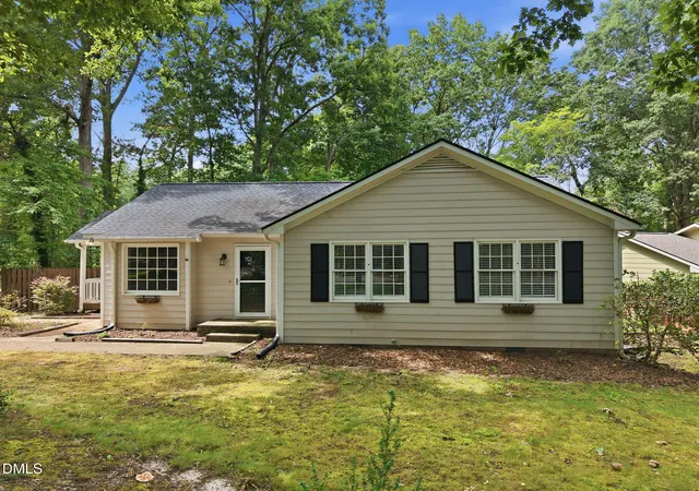 Photo 1 of Single family home for sale at 3316 Bearskin Ct, Raleigh, NC 27606 | MLS# 10184999 | Listing updated on 2026-08-31