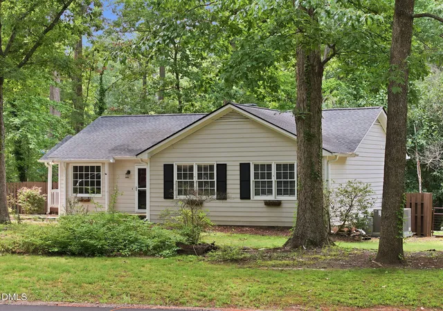 Photo 2 of Single family home for sale at 3316 Bearskin Ct, Raleigh, NC 27606 | MLS# 10184999 | Listing updated on 2026-08-31