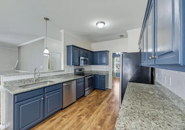 Photo 3 of Single family home for sale at 417 Star Ruby Dr, Knightdale, NC 27545 | MLS# 10184881 | Listing updated on 2026-09-10