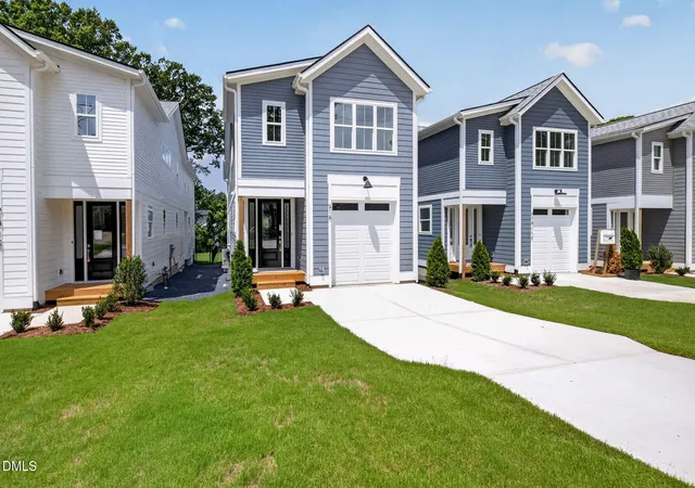 Photo 3 of Sale Pending at 518 Heather Dr, Raleigh, NC 27606 | MLS# 10184249 | Listing updated on 2026-09-10
