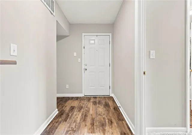 Listing Photo 4 - Condo for sale in building located at 513 Meadowland Ct, Hope Mills, NC 28348 - Unit #8