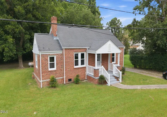 Photo 2 of Single family home for sale at 205 Maple St, Rich Square, NC 27869 | MLS# 10185674 | Listing updated on 2026-09-21