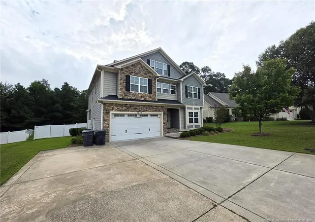 Photo 3 of Single family home for sale at 1465 Vergeland Dr, Hope Mills, NC 28348 | MLS# 767118 | Listing updated on 2026-08-04