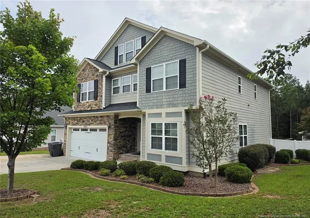 Photo 3 of Single family home for sale at 1465 Vergeland Dr, Hope Mills, NC 28348 | MLS# 767118 | Listing updated on 2026-08-04