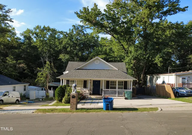 Photo 1 of Single family home for sale at 312 E End Ave, Durham, NC 27703 | MLS# 10184265 | Listing updated on 2026-08-26