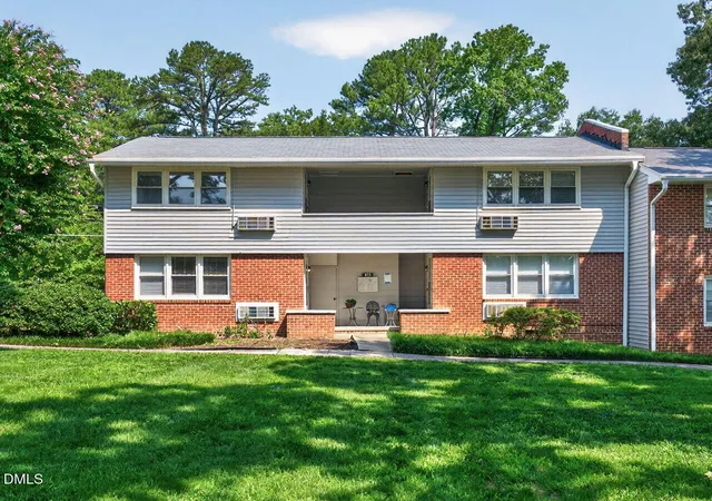 1st image of 813 Daniels #C, Raleigh, NC 27605 | MLS# 10184335