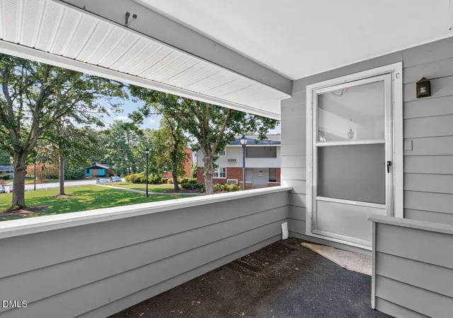 3rd image of 813 Daniels #C, Raleigh, NC 27605 | MLS# 10184335