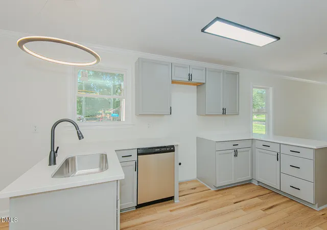 5th image of 404 Walker Ave, Graham, NC 27253 | MLS# 10185284