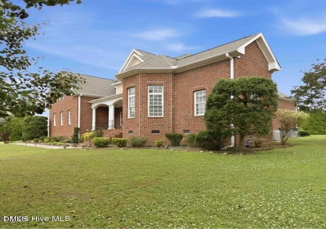 Photo 3 of Single family home for sale at 4701 Bayview Dr, Wilson, NC 27896 | MLS# 10184295 | Listing updated on 2026-08-18