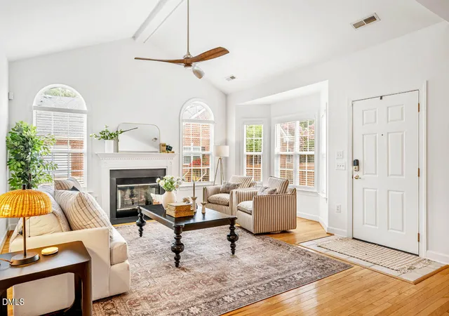 Listing Photo 5 - Condo for sale in building located at 1116 Thistle Briar Pl, Cary, NC 27511