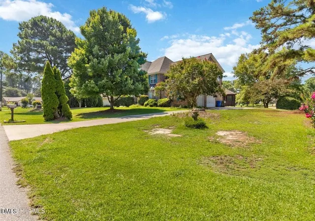 Photo 3 of Single family home for sale at 4808 Wimbledon Ct N, Wilson, NC 27896 | MLS# 10184369 | Listing updated on 2026-08-18