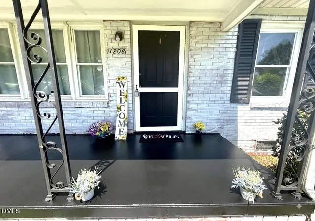 Photo 2 of Sale Pending at 1208 Wallace St, Burlington, NC 27217 | MLS# 10184706 | Listing updated on 2026-09-13