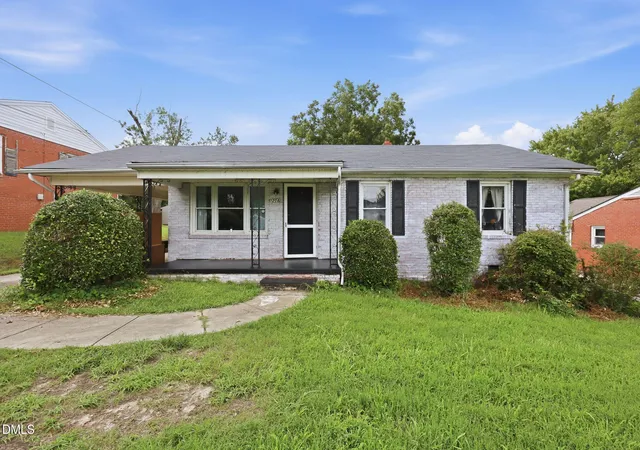 Photo 3 of Sale Pending at 1208 Wallace St, Burlington, NC 27217 | MLS# 10184706 | Listing updated on 2026-09-13