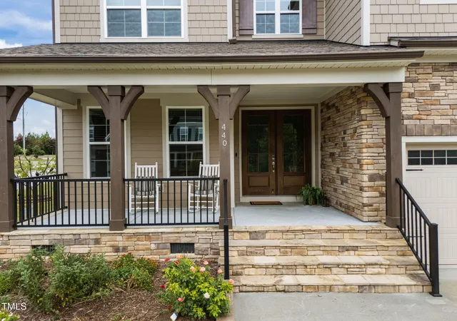 Photo 3 of Single family home for sale at 440 Creekhurst Pl, Cary, NC 27519 | MLS# 10184315 | Listing updated on 2026-08-05