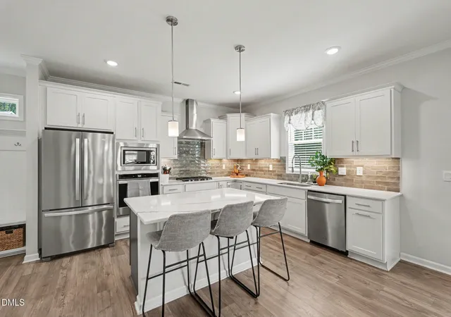 Photo 2 of Single family home for sale at 40 Back Gate Ct, Clayton, NC 27527 | MLS# 10184340 | Listing updated on 2026-09-14