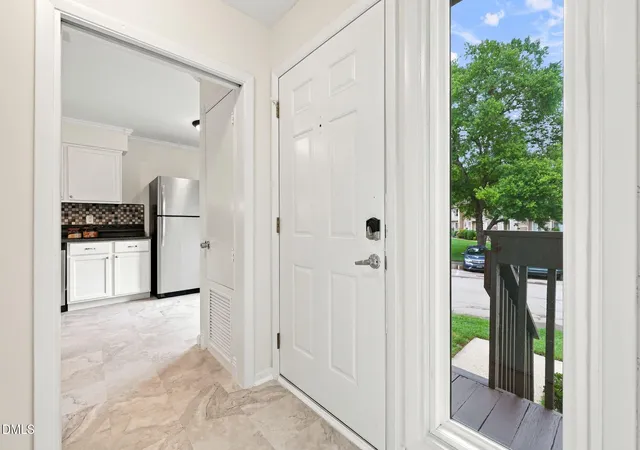 Photo 4 of Condo for sale at 250 S Estes Dr #70, Chapel Hill, NC 27514 | MLS# 10184822 | Listing updated on 2026-09-17