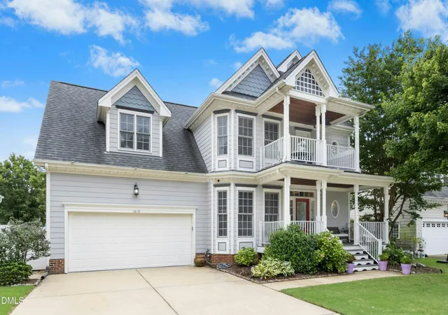 Photo 2 of Sale Pending at 1013 Princeton View Ln, Knightdale, NC 27545 | MLS# 10184875 | Listing updated on 2026-08-20