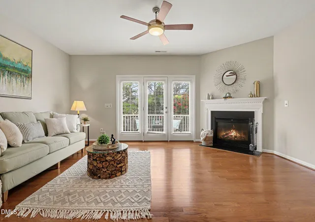 3rd image of 311 Kinellan Ln, Cary, NC 27519 | MLS# 10184542