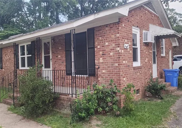 2nd image of 4916 Rosehill Rd, Fayetteville, NC 28311 | MLS# 767168