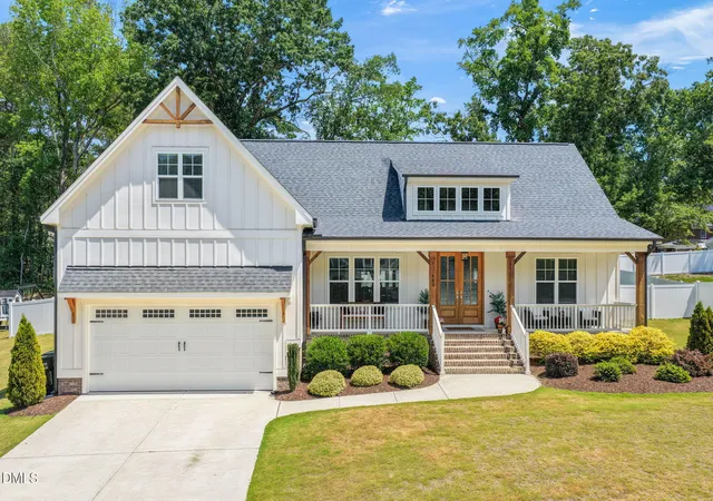 Photo 1 of Sale Pending at 462 Lambert Ln, Fuquay Varina, NC 27526 | MLS# 10184372 | Listing updated on 2026-09-14