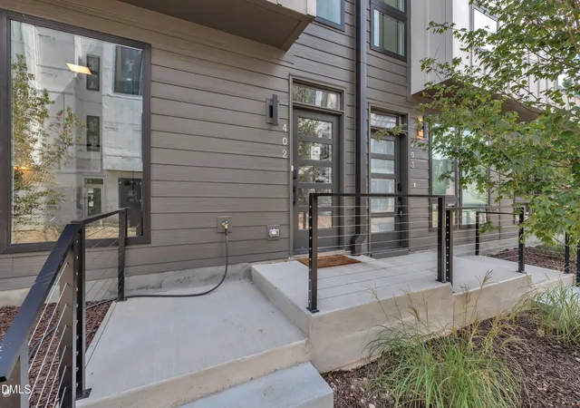 3rd image of 512 Gordon St #202, Durham, NC 27701 | MLS# 10184386
