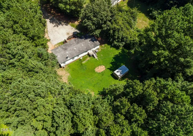Photo 3 of Sale Pending at 115 Carter Ln, Warrenton, NC 27589 | MLS# 10185559 | Listing updated on 2026-08-21