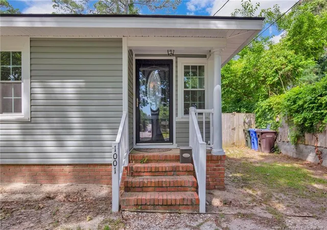 4th image of 1001 Ivy Rd, Fayetteville, NC 28303 | MLS# 767172