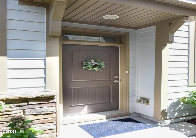 3rd image of 174 Ellsworth Manor Dr, Hillsborough, NC 27278 | MLS# 10187041