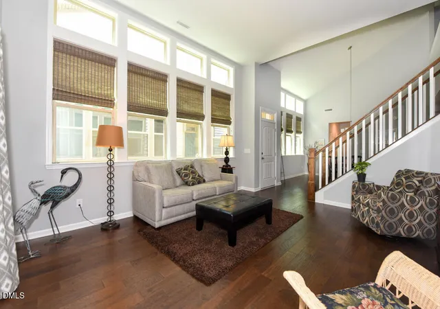 4th image of 174 Ellsworth Manor Dr, Hillsborough, NC 27278 | MLS# 10187041