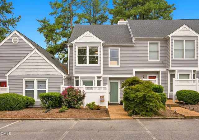 Photo 3 of Townhouse for sale at 5003 Avenida Del Sol Dr, Raleigh, NC 27616 | MLS# 10185000 | Listing updated on 2026-09-22