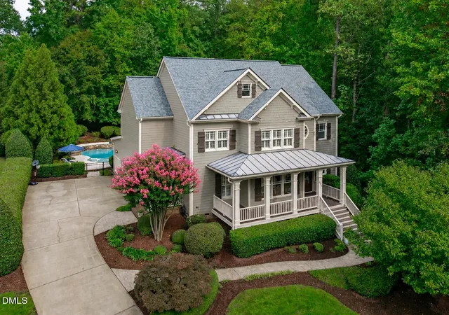 2nd image of 200 Middle Creek Park Ave, Apex, NC 27539 | MLS# 10185790