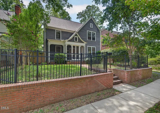 2nd image of 1917 W Club Blvd, Durham, NC 27705 | MLS# 10185191